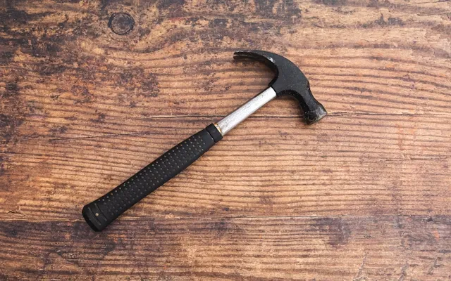 Hardware construction store